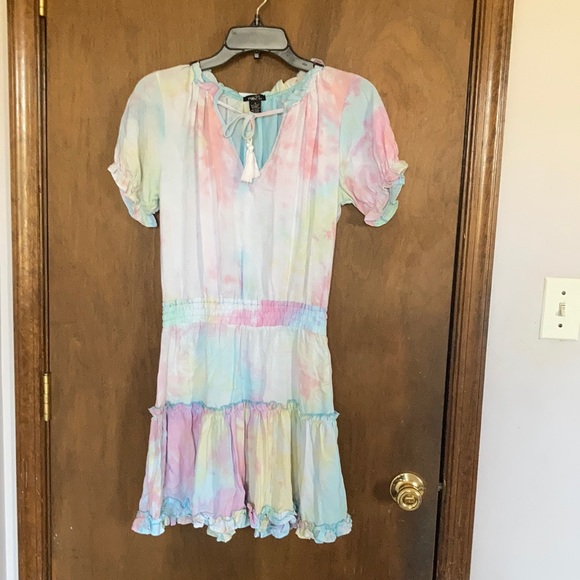 Rue21 Dresses & Skirts - Rue 21 XS jrs dress puff sleeve pastel tie dye w tassel tie boho casual